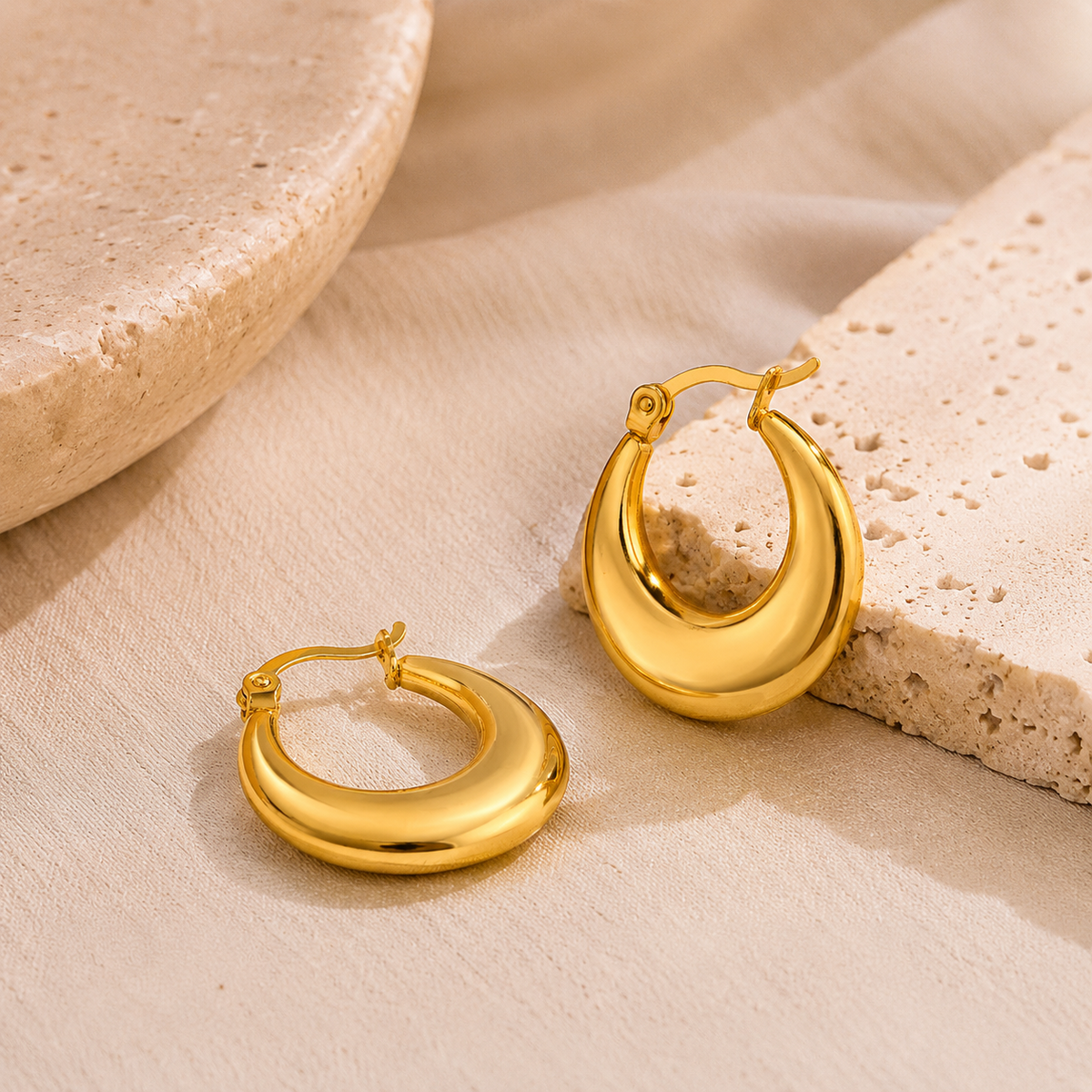 Luna Sculpted Hoop Earrings